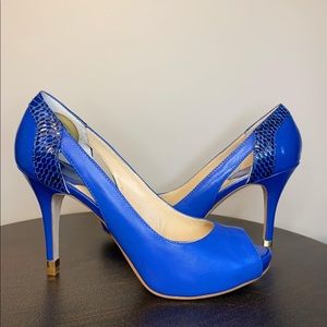 Gorgeous Marc Fisher Blue Leather High Heels, Size 7 1/2